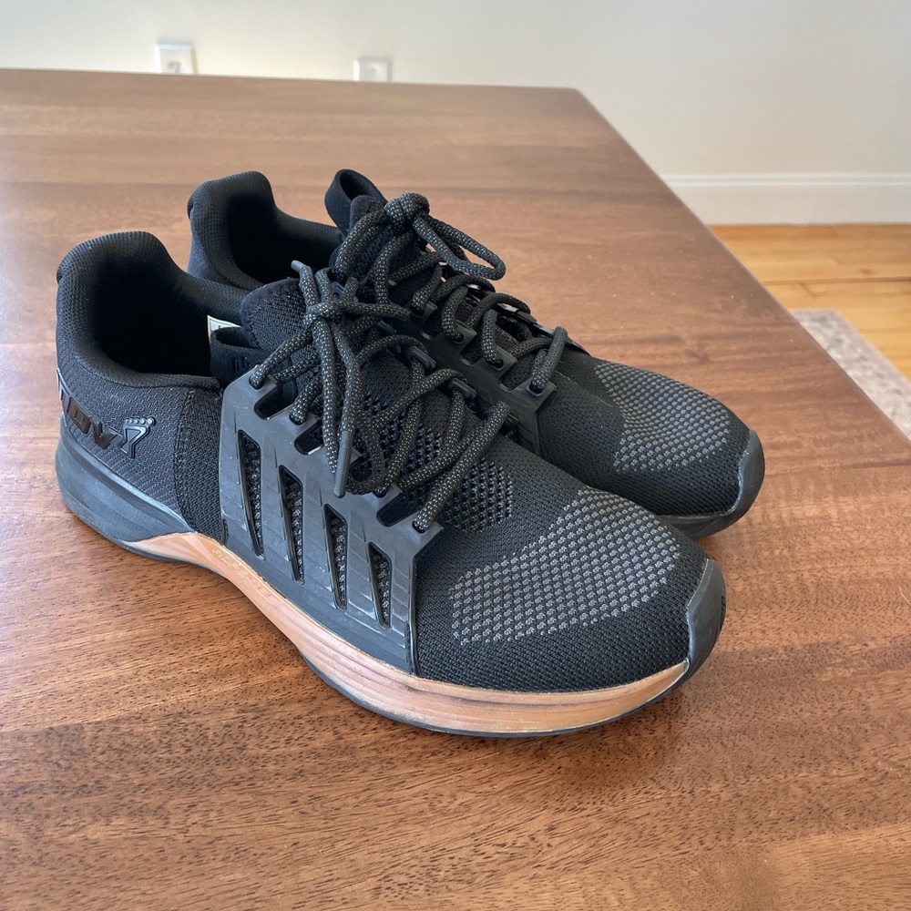INOV-8 F-Lite G 300 Men’s Size 10M Black and Gum